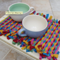 Placemats made with t-shirt yarn